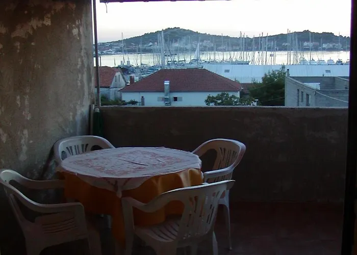 Appartamento 5122d Murter